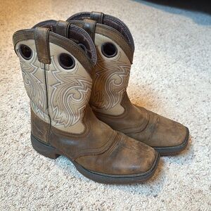 Durango boys cowboy boots size 4M
